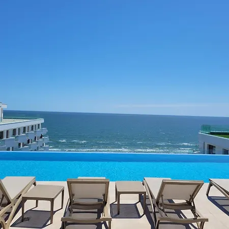 Aquablue Std In Infinity Pool & Apartman *