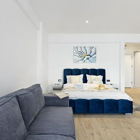 Aquablue Std In Infinity Pool & Apartamento Năvodari